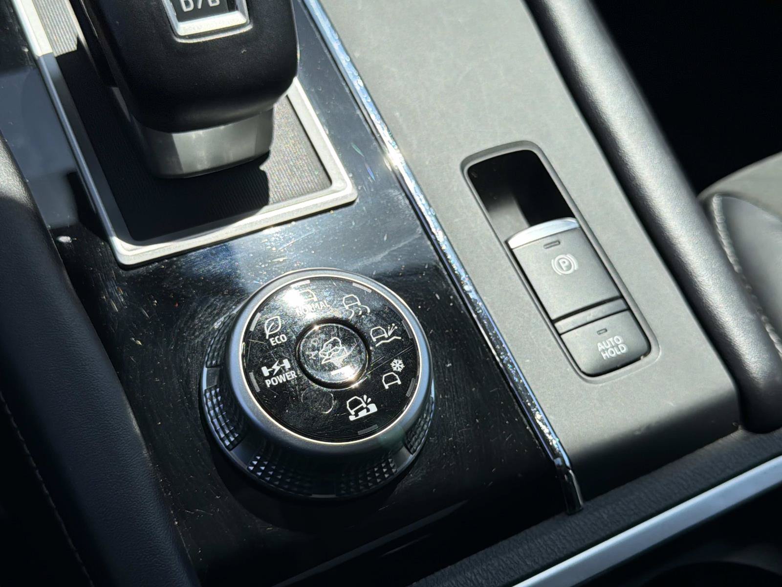 Used 2024 Mitsubishi Outlander Ralliart AWD/4WD image 28