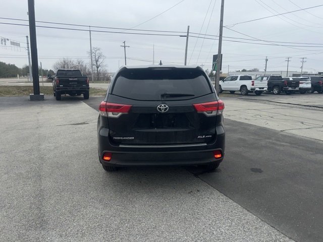Used 2017 Toyota Highlander XLE image 7