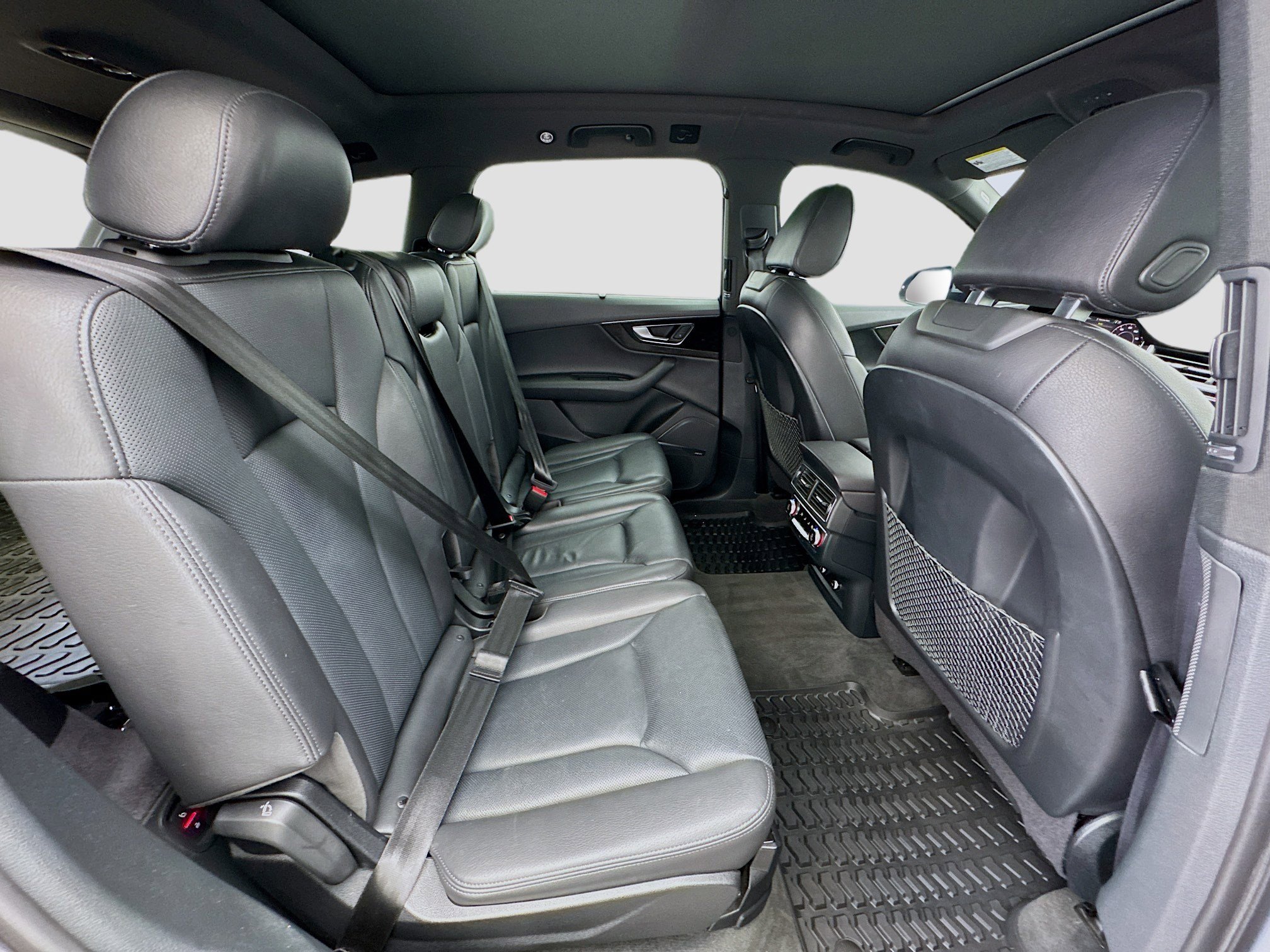 Used 2019 Audi Q7 3.0T Premium Plus w/ Premium Plus Package image 19