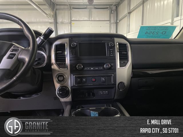 Used 2019 Nissan Titan SV w/ SV Convenience Package AWD/4WD image 26