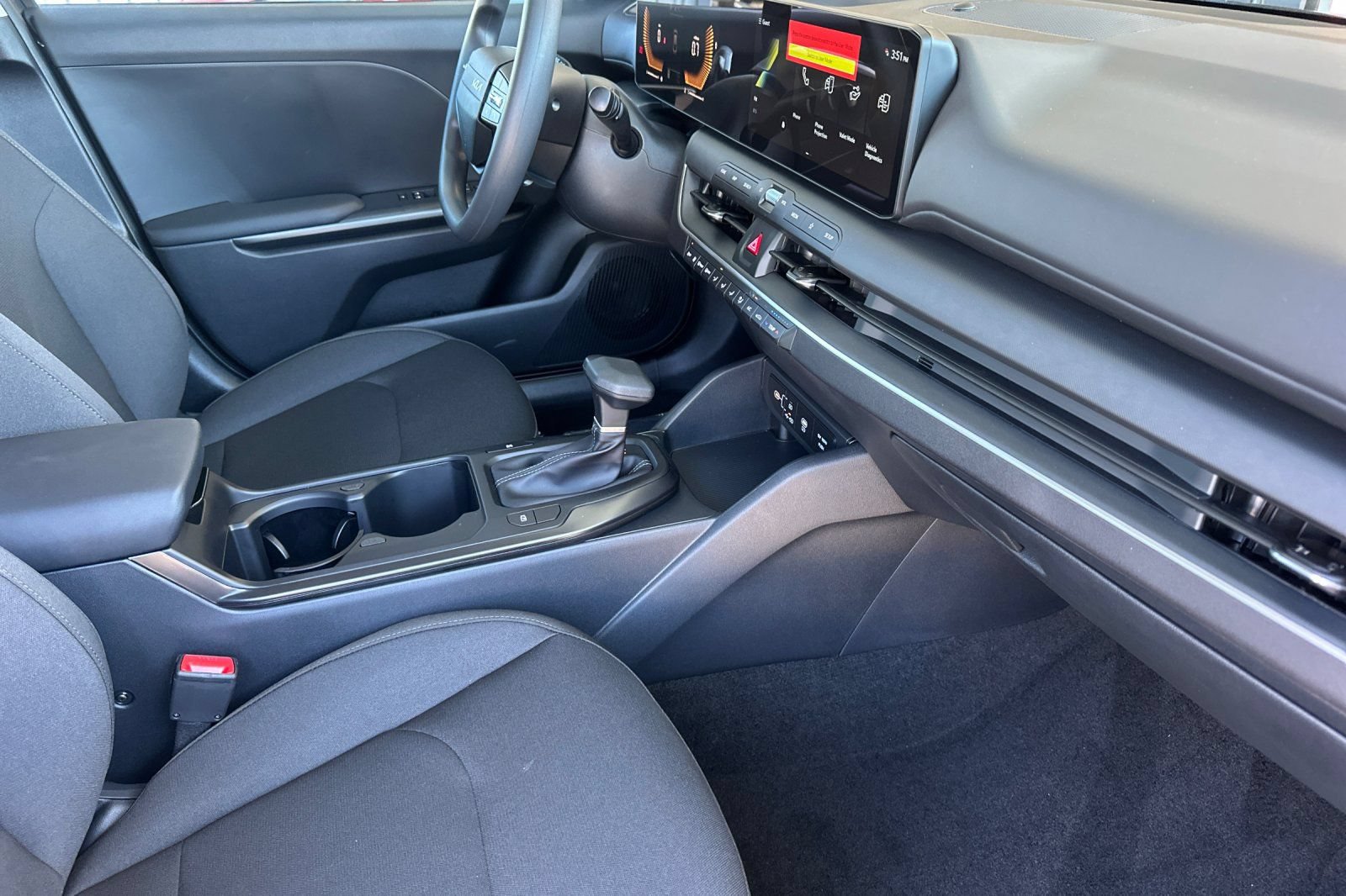 New 2026 Kia K4 FWD image 15