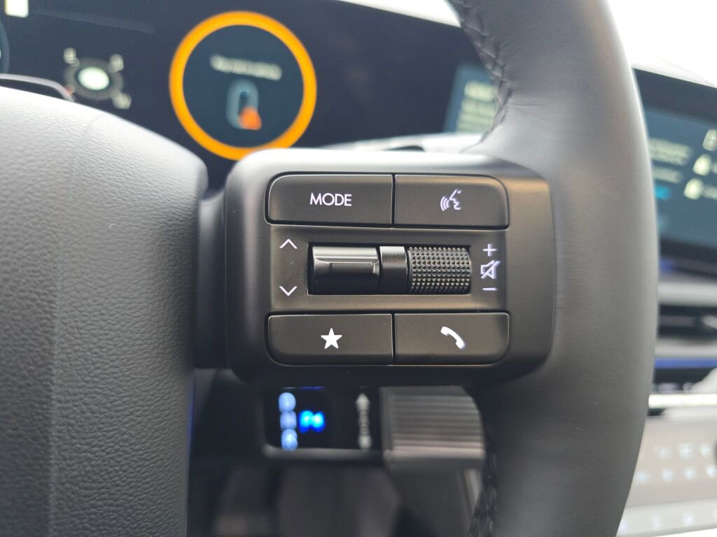 Used 2025 Hyundai Santa Fe Calligraphy image 27