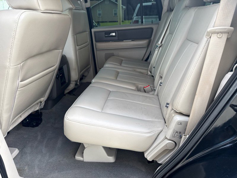 Used 2008 Ford Expedition XLT image 16