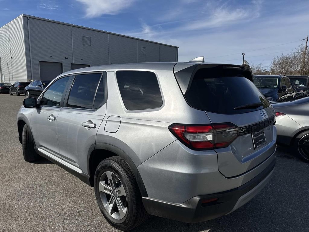 Used 2023 Honda Pilot EX-L image 5