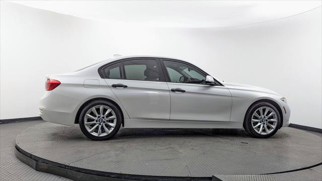 Used 2018 BMW 320i Sedan RWD image 9