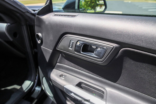 Used 2017 Ford Mustang GT image 39