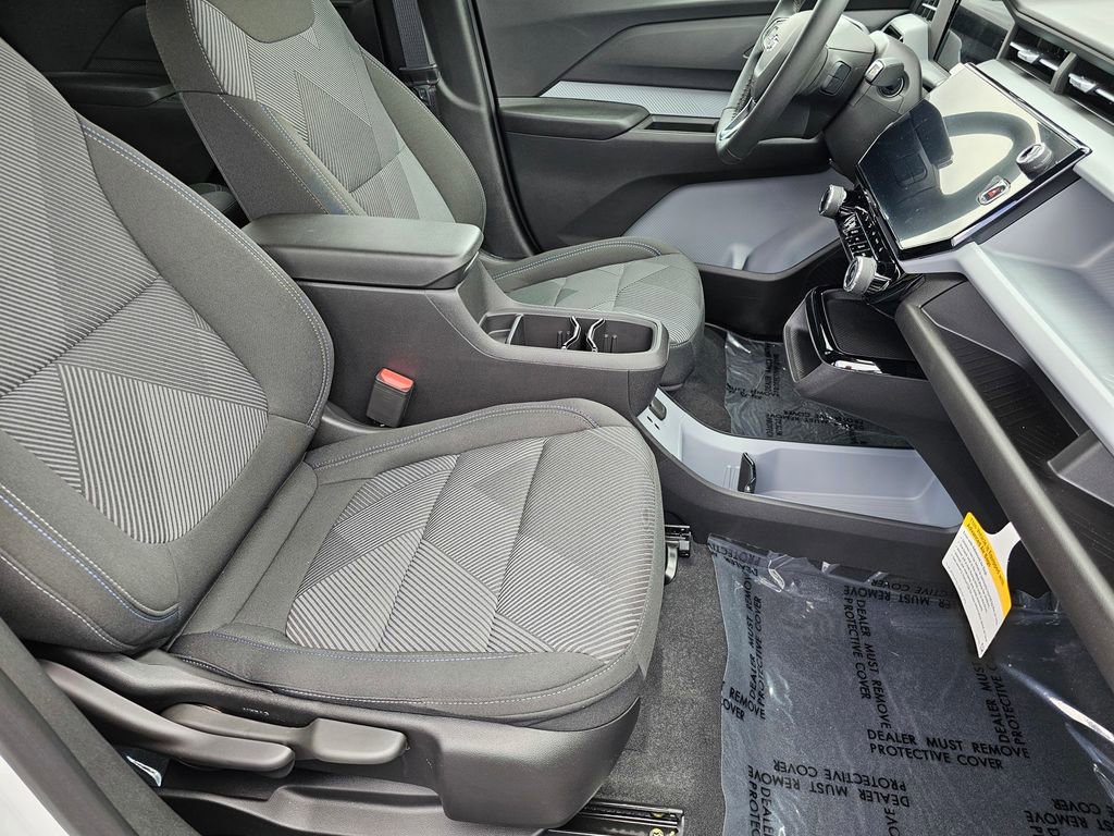 New 2027 Chevrolet Bolt LT w/ Comfort Package FWD image 9