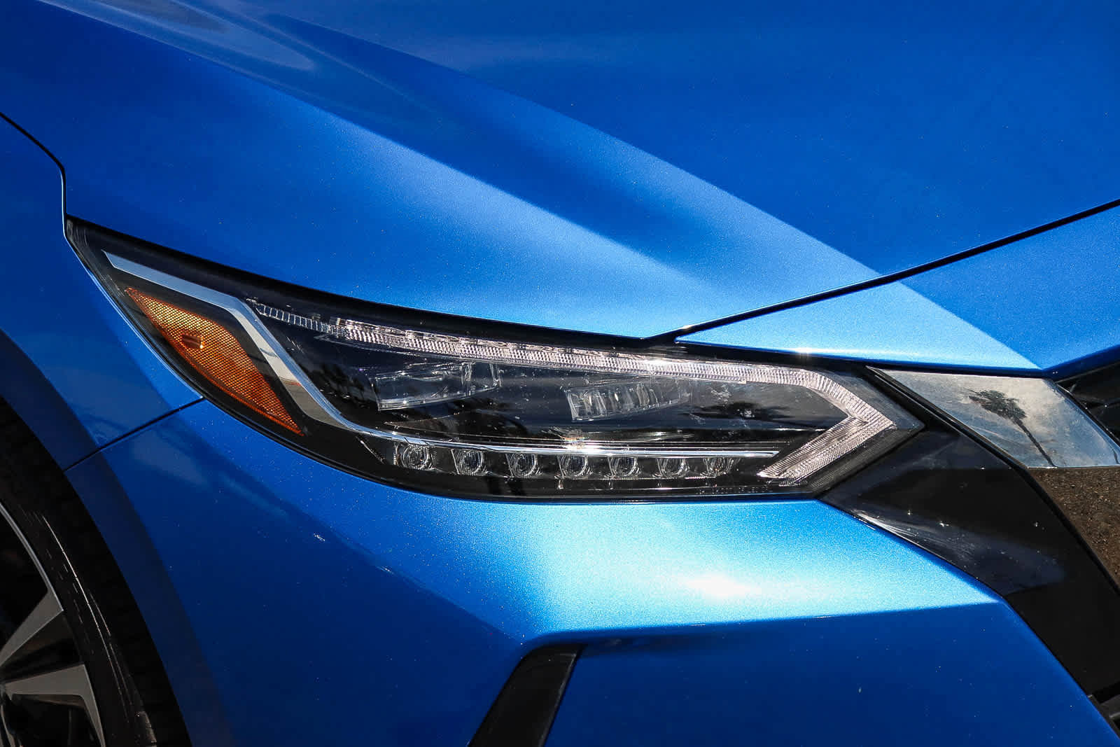 Used 2021 Nissan Sentra SR w/ SR Premium Package image 4