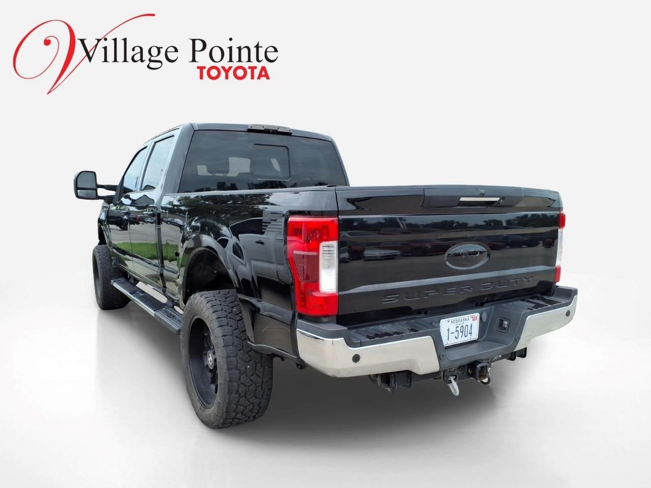 Used 2018 Ford F250 Lariat w/ Lariat Ultimate Package AWD/4WD image 2