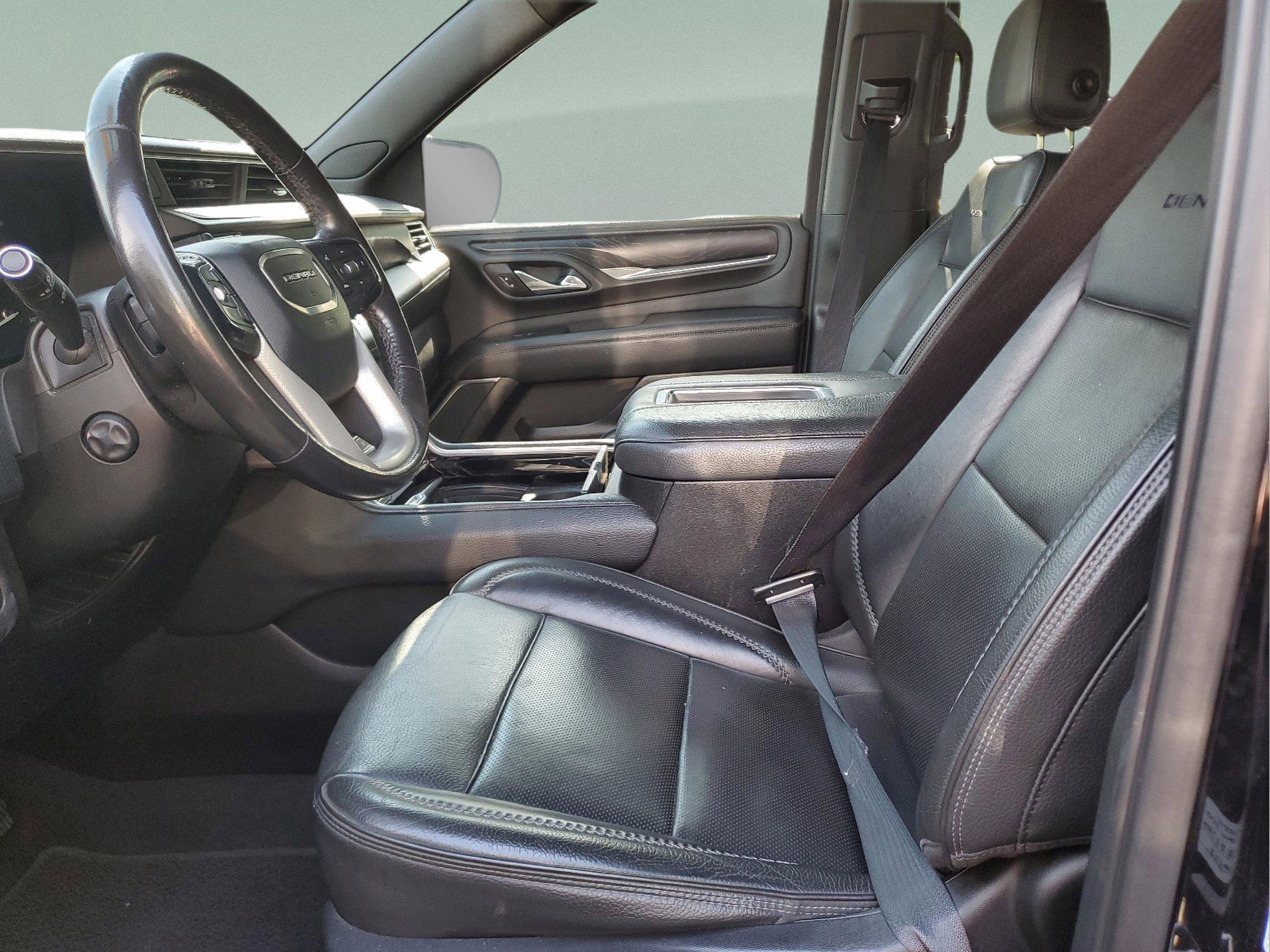 Used 2021 GMC Yukon Denali RWD image 15