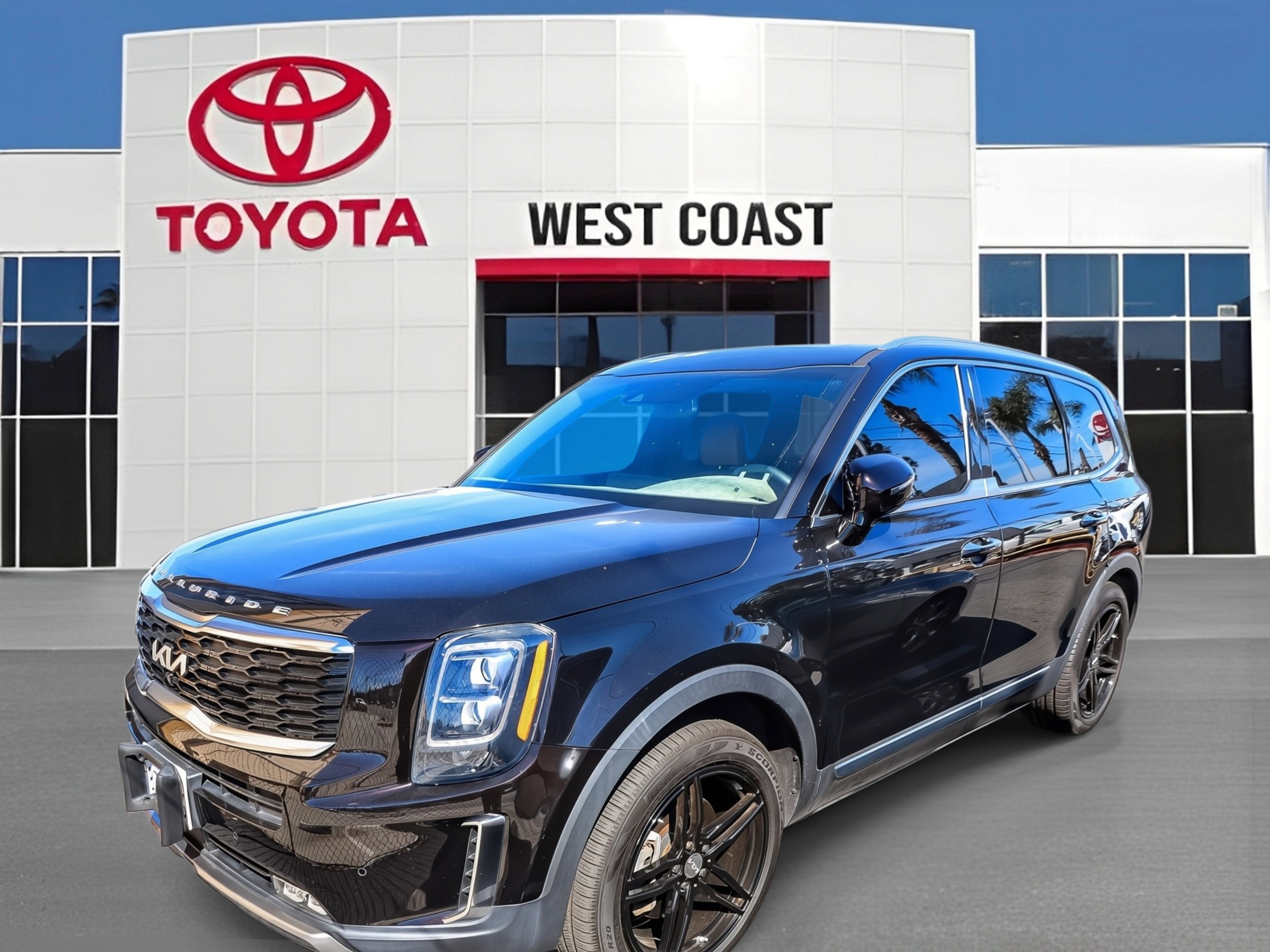 Used 2022 Kia Telluride SX w/ Towing Package image 1