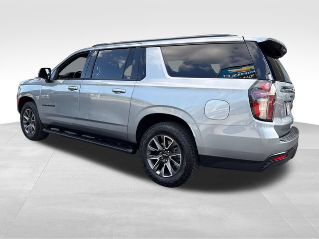 Certified 2023 Chevrolet Suburban Z71 w/ Luxury Package AWD/4WD image 3