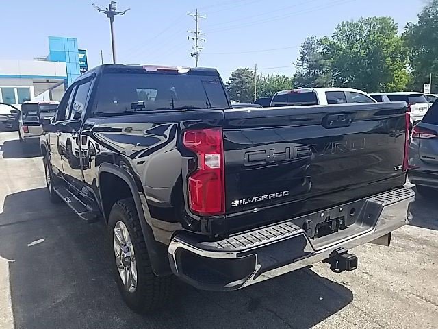 Certified 2022 Chevrolet Silverado 2500 LTZ w/ Z71 Off-Road Package AWD/4WD image 17