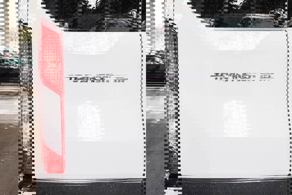 Used 2023 Ford Transit 350 XLT image 9