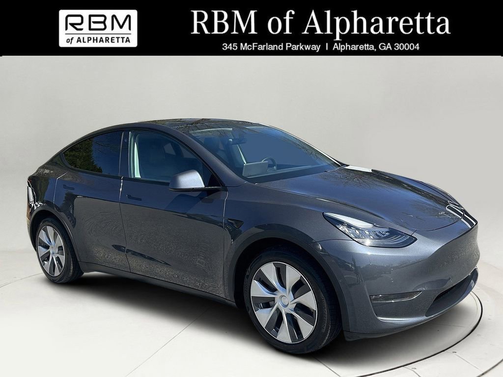 Used 2021 Tesla Model Y Long Range image 1