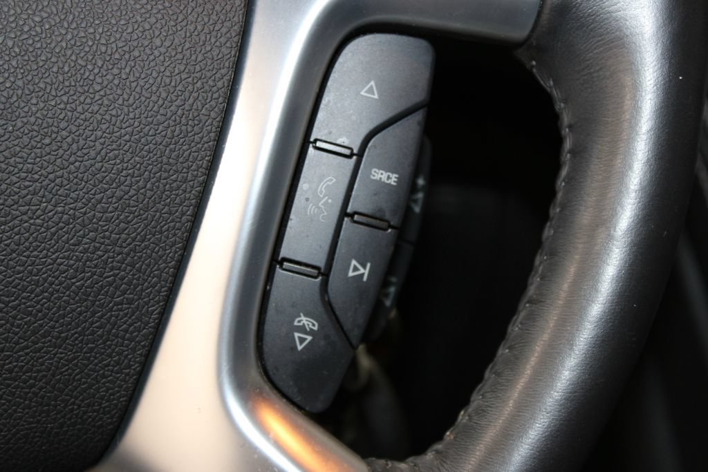 Used 2017 Chevrolet Traverse Premier FWD image 39