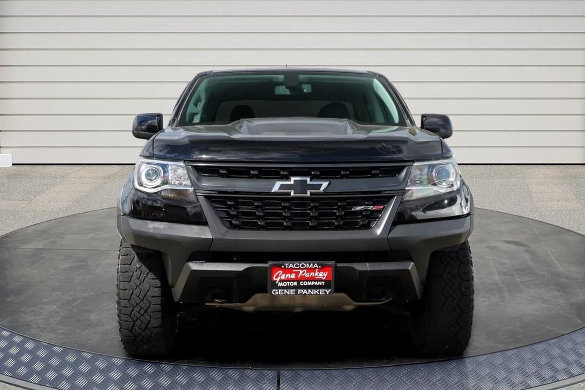 Used 2020 Chevrolet Colorado ZR2 w/ ZR2 Midnight Special Edition AWD/4WD image 2