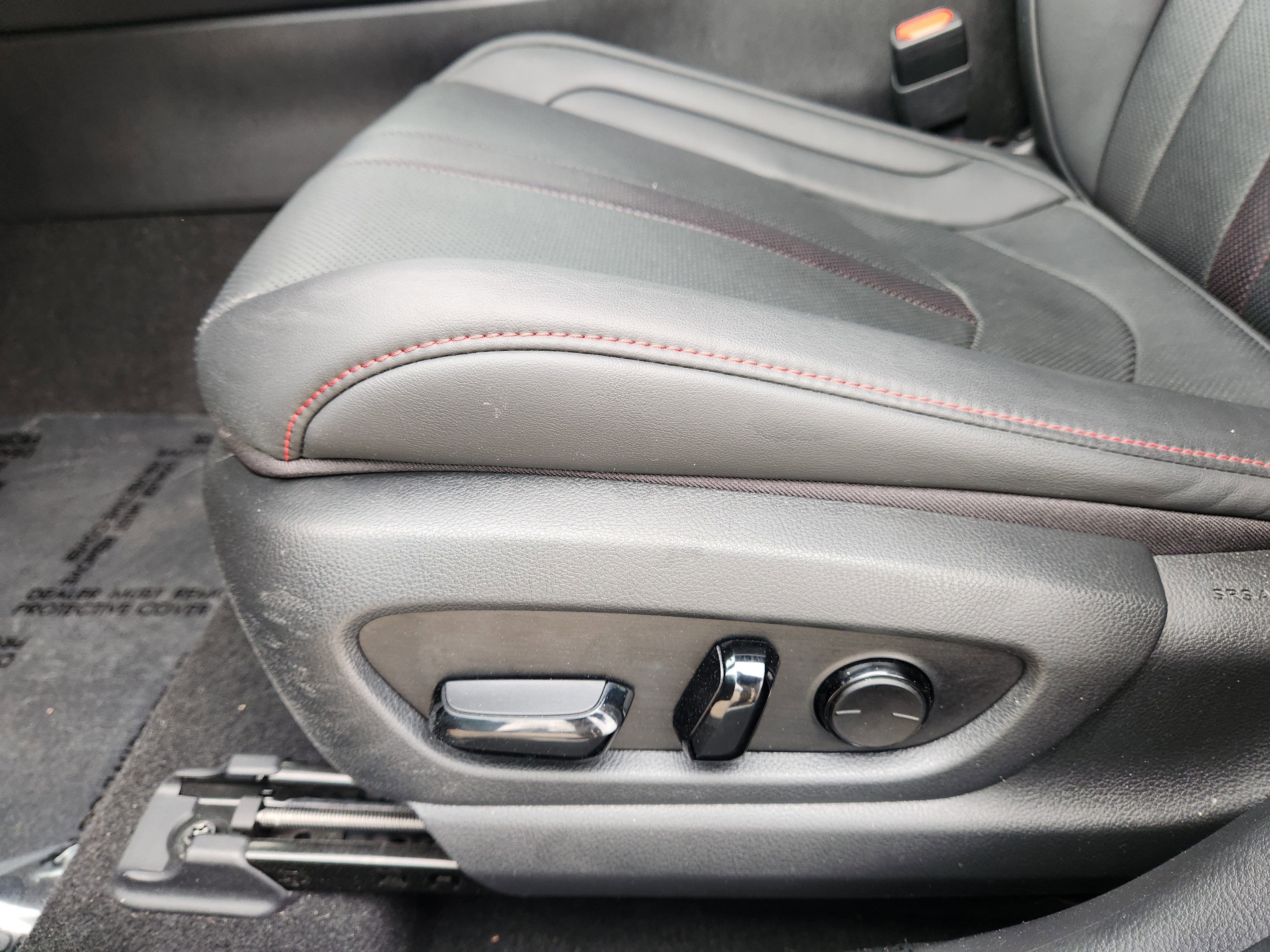 Used 2022 Lexus UX 250h F Sport w/ F Sport Premium Package image 29