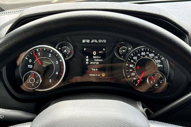 Used 2024 RAM 3500 Tradesman w/ Chrome Appearance Group AWD/4WD image 34