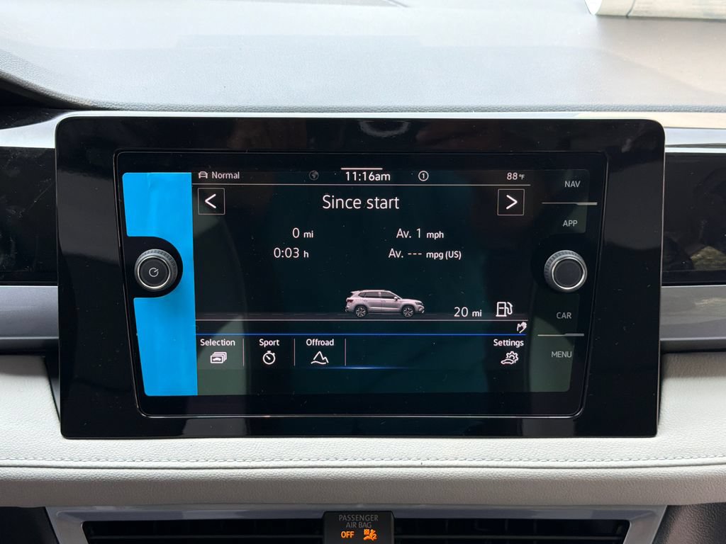 New 2026 Volkswagen Taos SEL AWD/4WD image 9