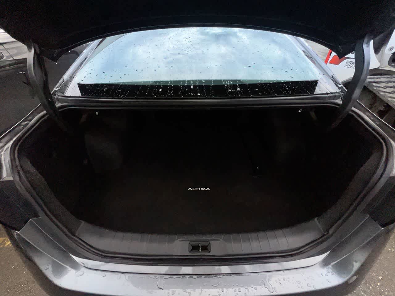 Used 2025 Nissan Altima 2.5 SV AWD/4WD image 26