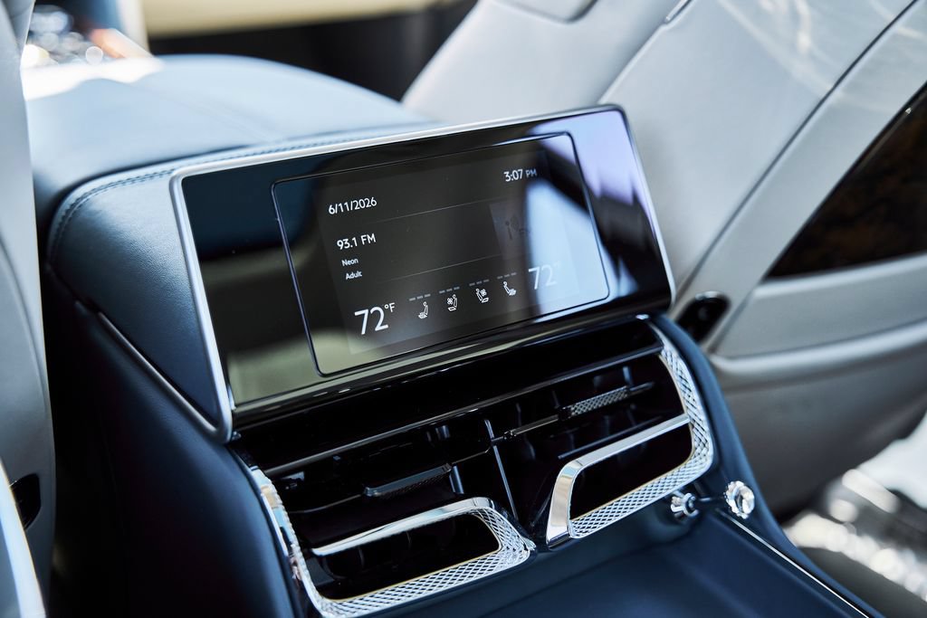 Used 2022 Bentley Flying Spur W12 AWD/4WD image 55