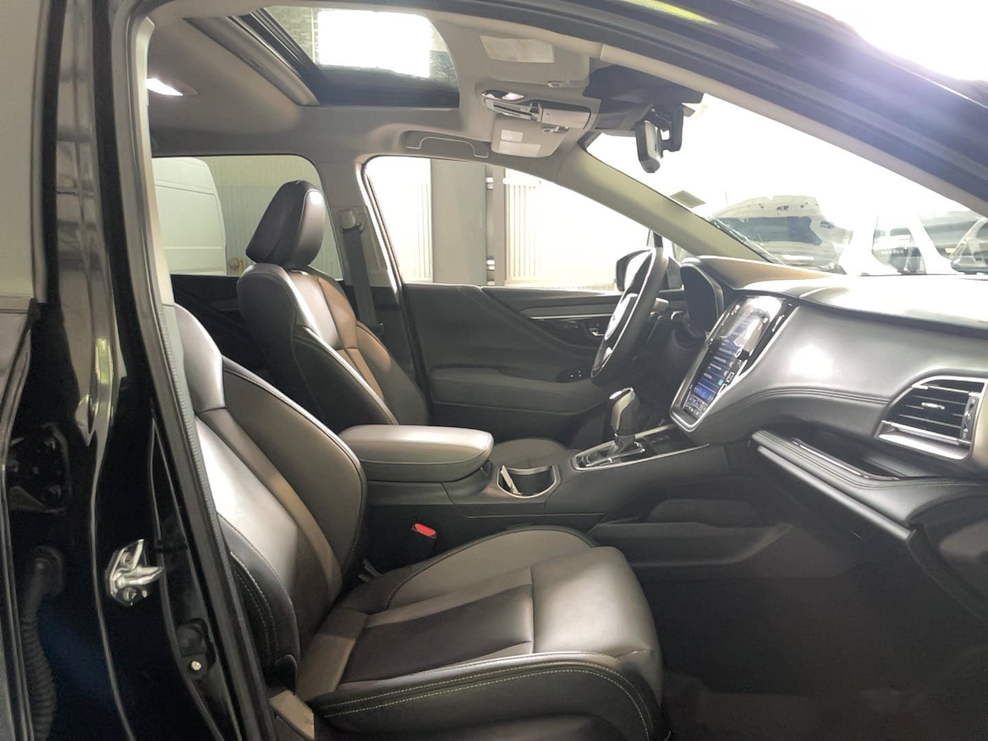 Used 2025 Subaru Outback Onyx Edition AWD/4WD image 20