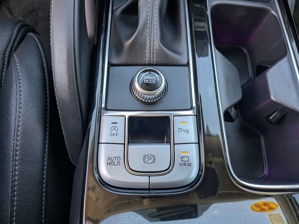 Certified 2022 Kia Telluride SX w/ Towing Package FWD image 30