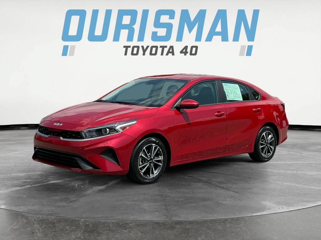 Used 2024 Kia Forte LXS FWD image 3