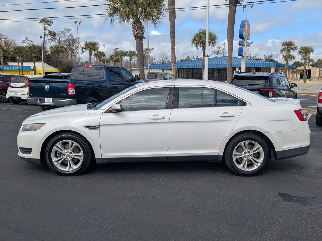 Used 2014 Ford Taurus SEL w/ Equipment Group 201A image 9