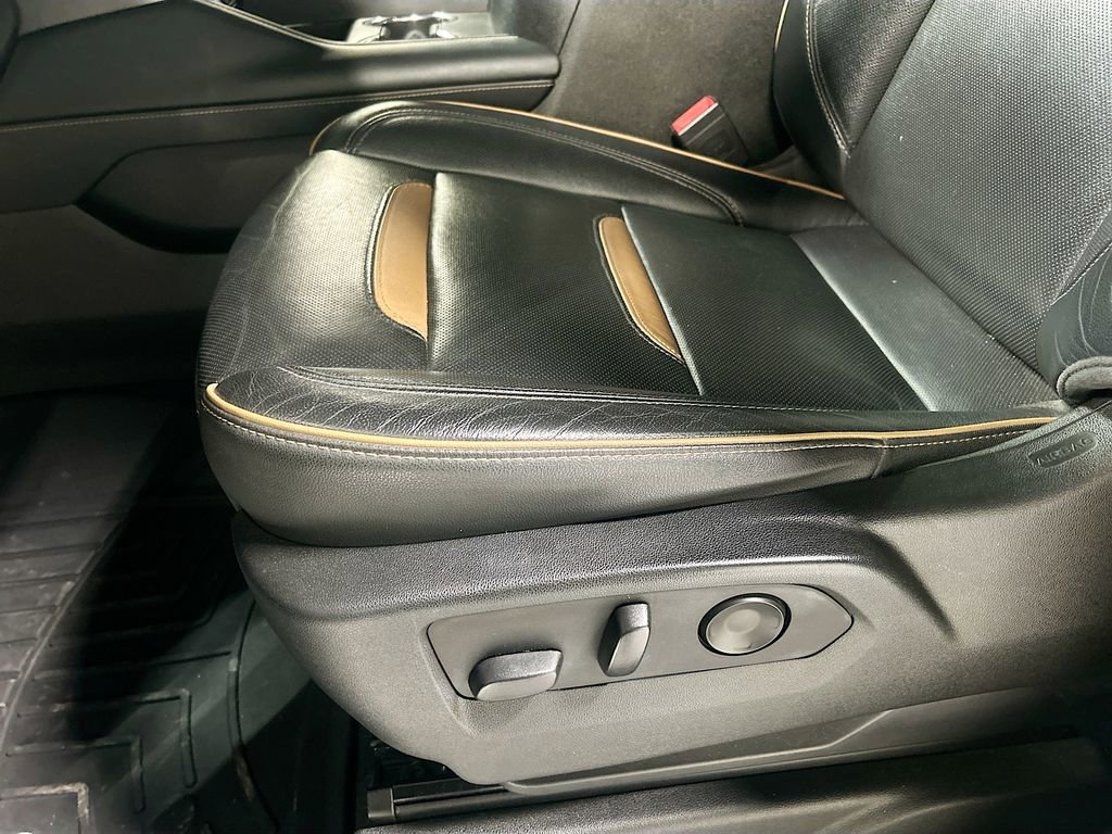 Used 2021 GMC Yukon AT4 w/ AT4 Premium Plus Package image 20