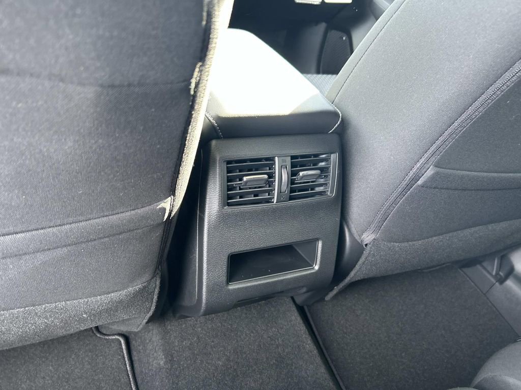 New 2026 Mitsubishi Outlander ES FWD image 16