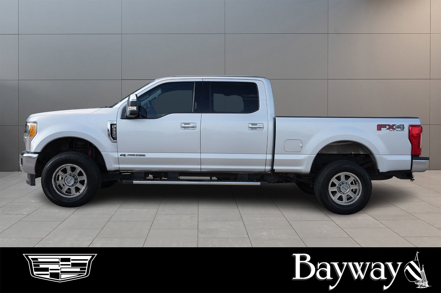 Used 2017 Ford F250 XLT w/ XLT Premium Package image 4