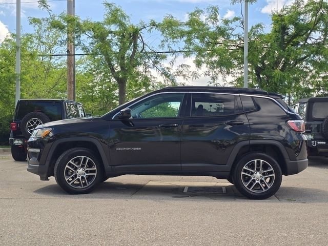 Used 2019 Jeep Compass Latitude AWD/4WD image 21
