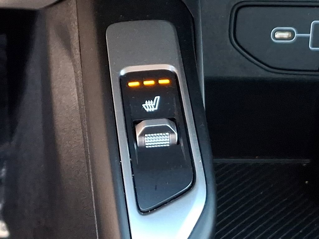 Certified 2025 Kia Sorento S AWD/4WD image 26