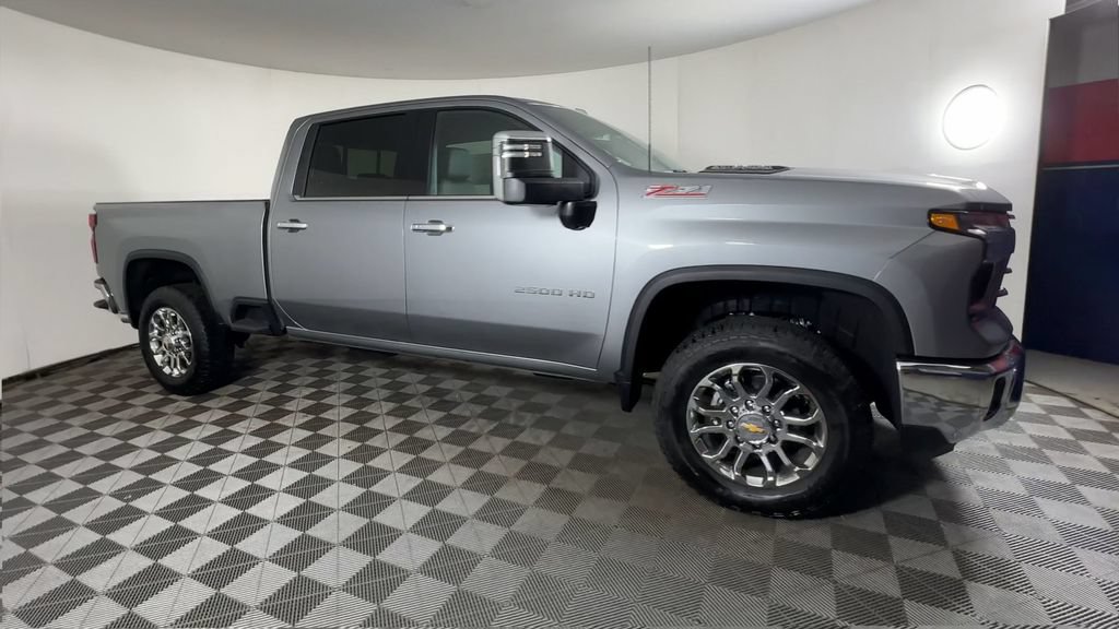 New 2026 Chevrolet Silverado 2500 LTZ w/ LTZ Convenience Package AWD/4WD image 2