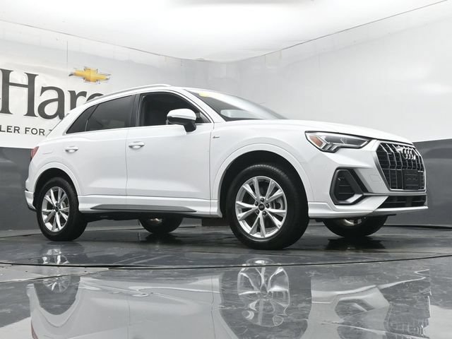 Used 2025 Audi Q3 2.0T Premium AWD/4WD image 2