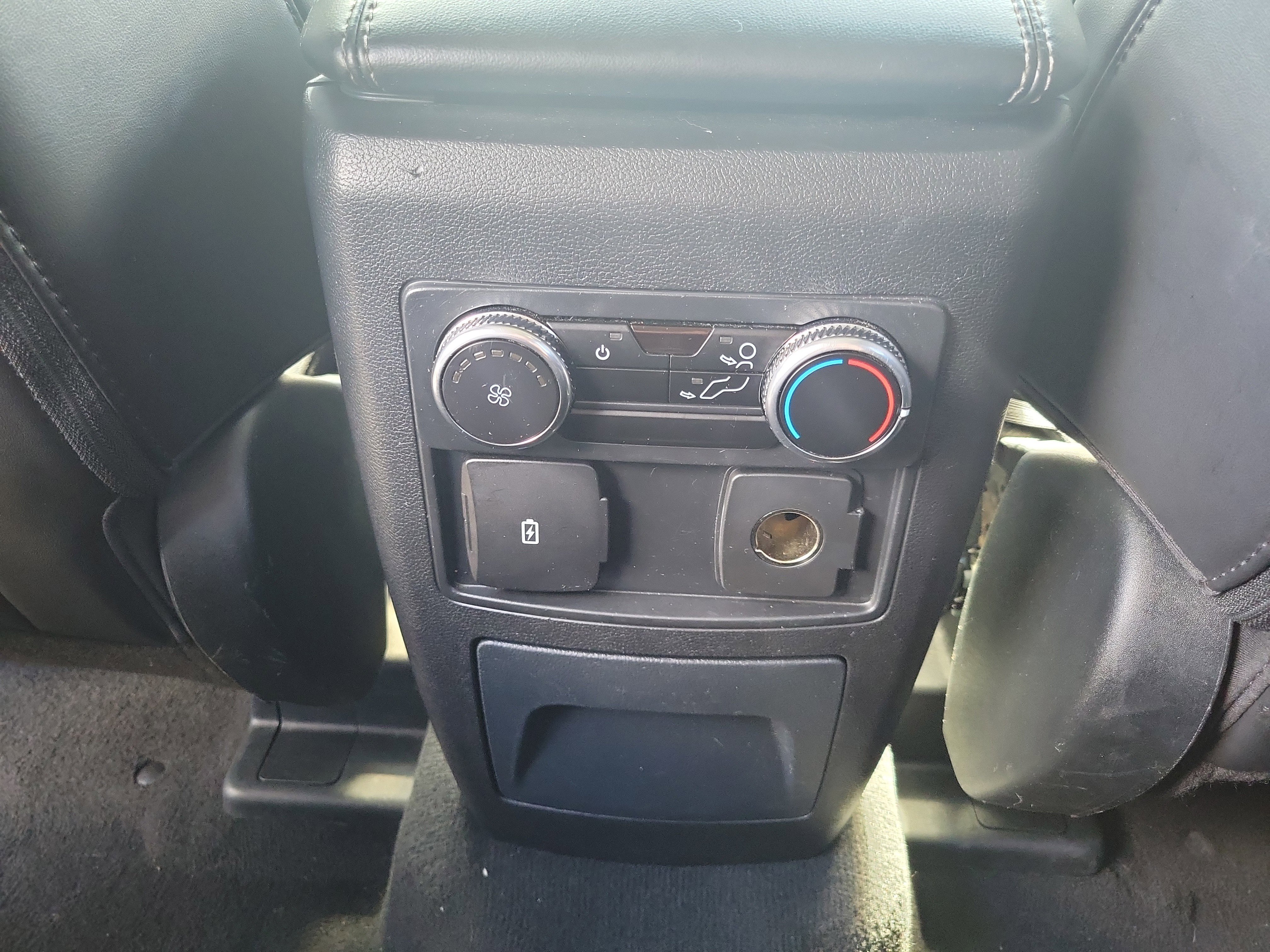 Used 2023 Ford Explorer XLT w/ Equipment Group 202A image 18