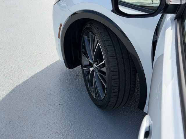 Certified 2026 Toyota Prius XLE AWD/4WD image 28