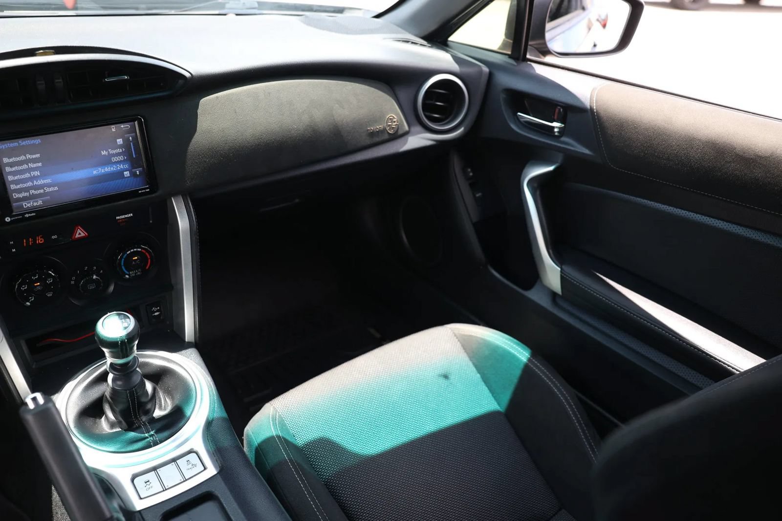 Used 2017 Toyota 86 RWD image 12