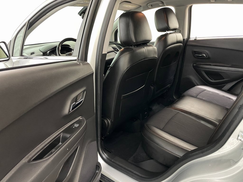 Certified 2019 Chevrolet Trax LT w/ LT Convenience Package image 39