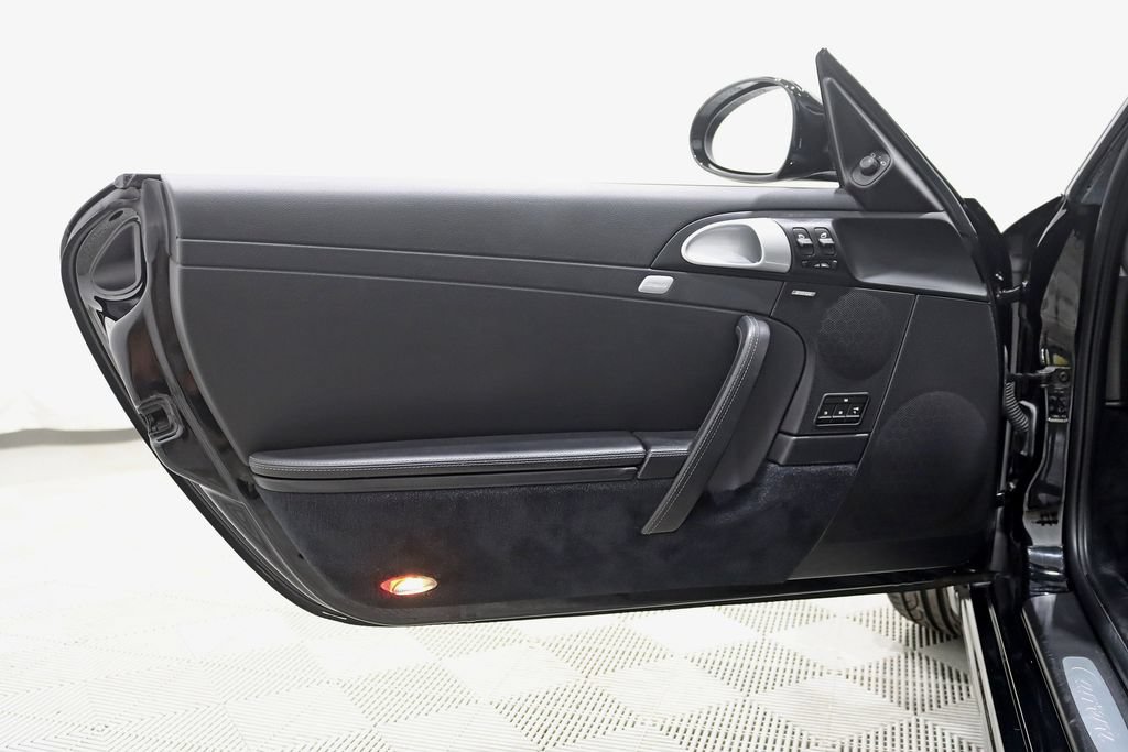 Used 2010 Porsche 911 Carrera RWD image 27