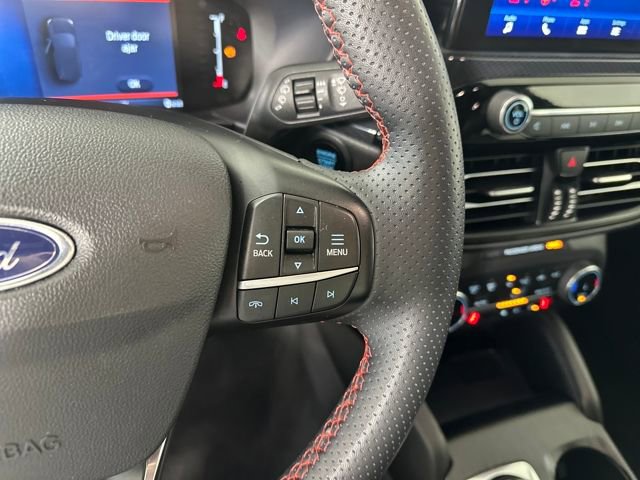 Used 2023 Ford Escape ST-Line image 16
