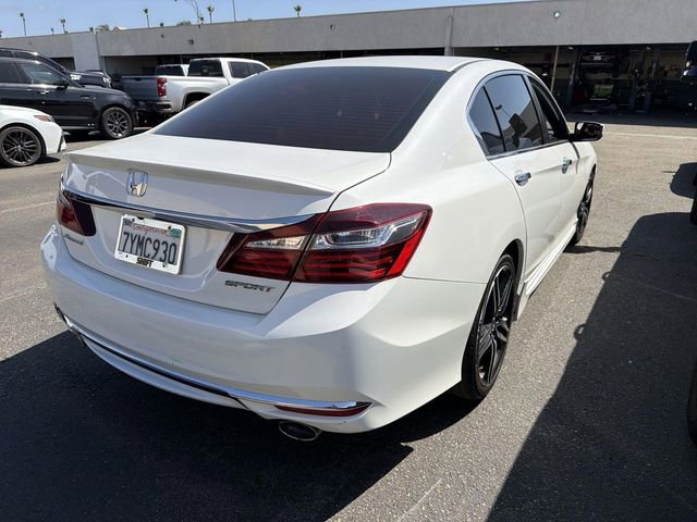 Used 2017 Honda Accord Sport image 4