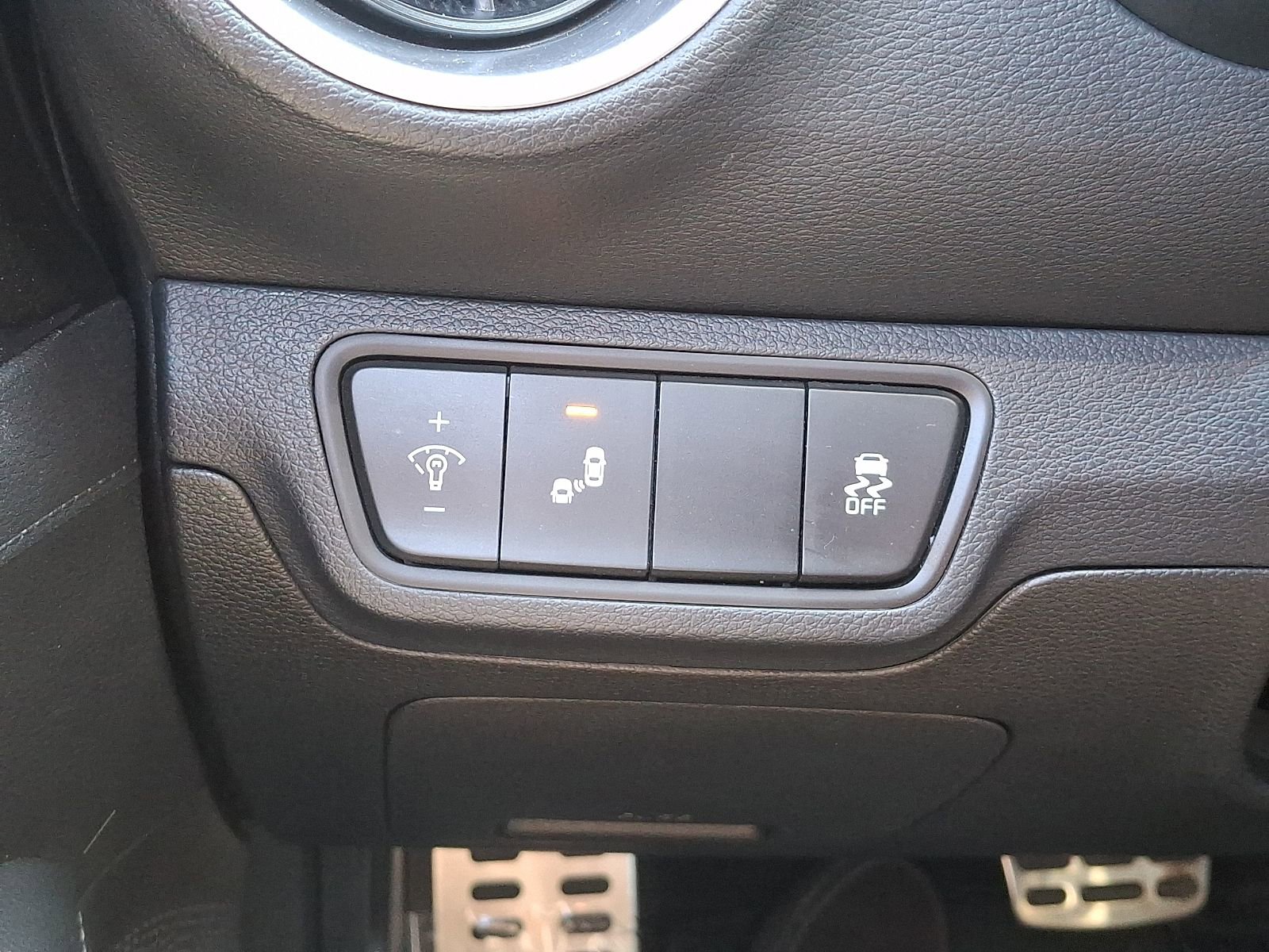 Used 2023 Kia Forte GT-Line image 24
