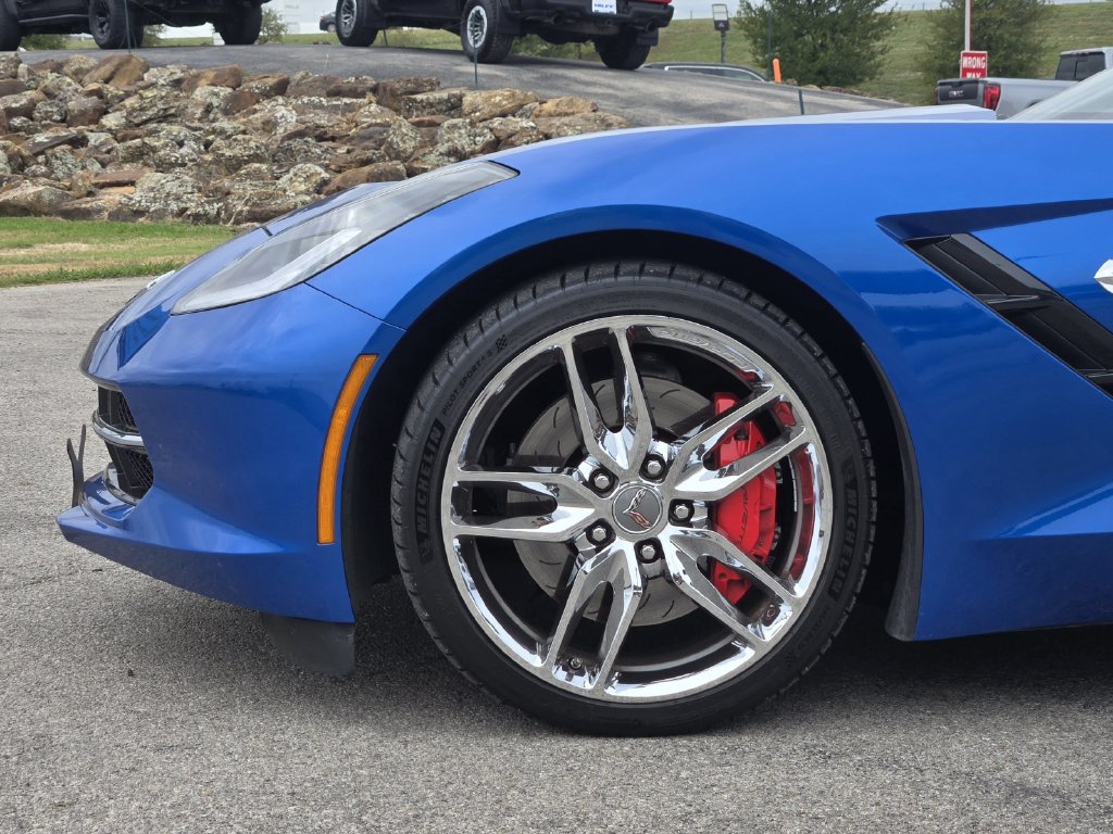 Used 2015 Chevrolet Corvette Stingray Coupe w/ 3LT Preferred Equipment Group RWD image 8