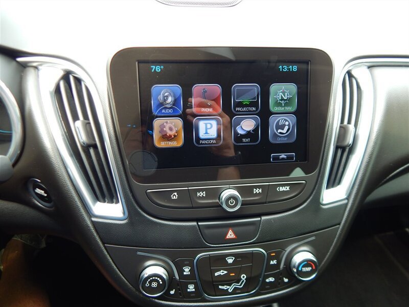 Used 2016 Chevrolet Malibu LT w/ Leather Package FWD image 33