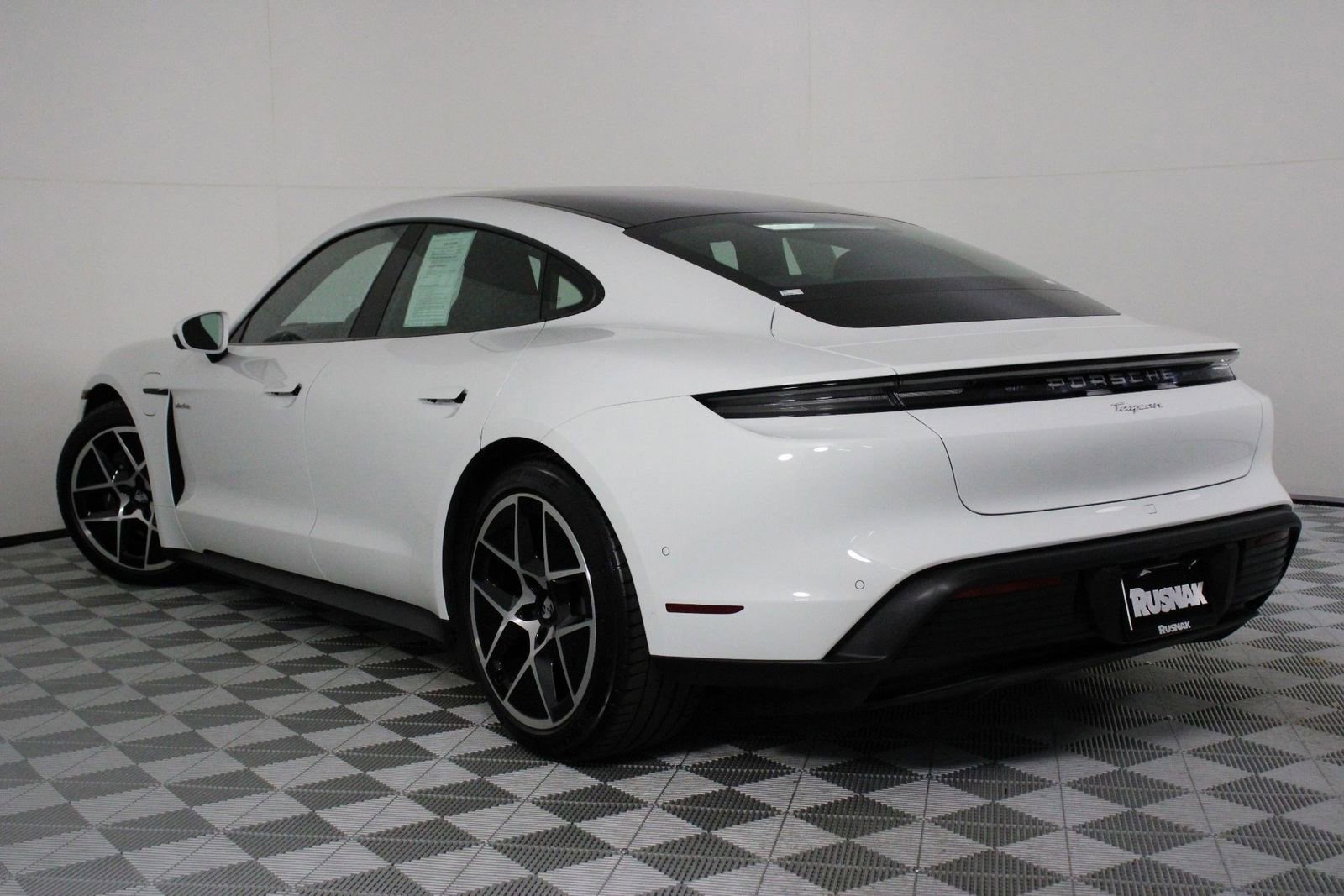 Certified 2025 Porsche Taycan image 3