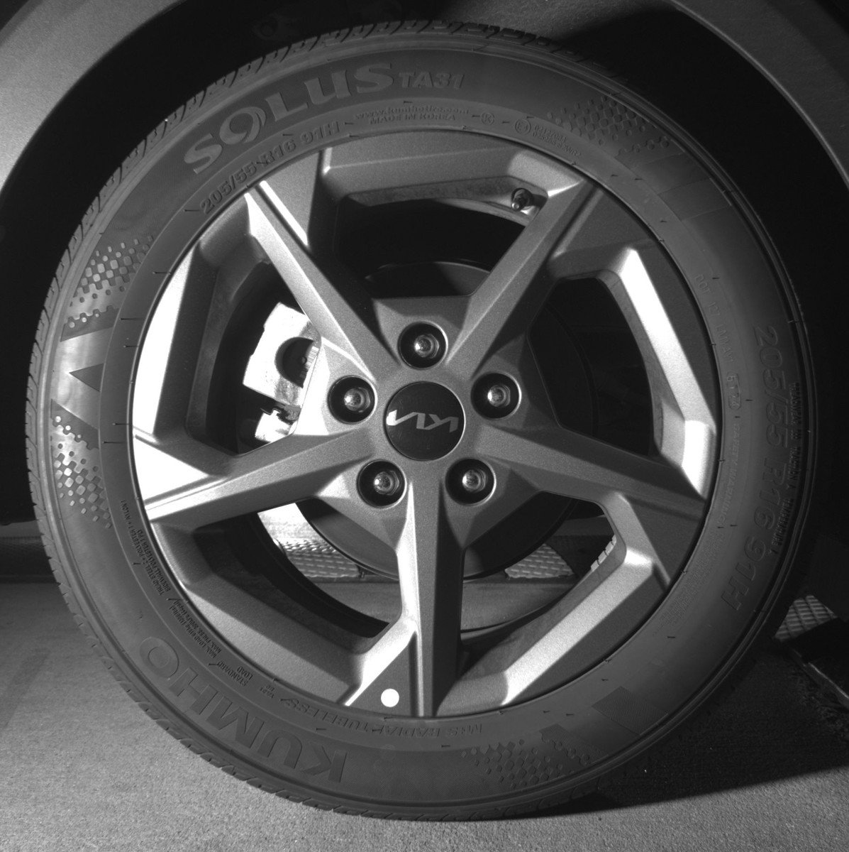 Used 2025 Kia K4 LXS image 15