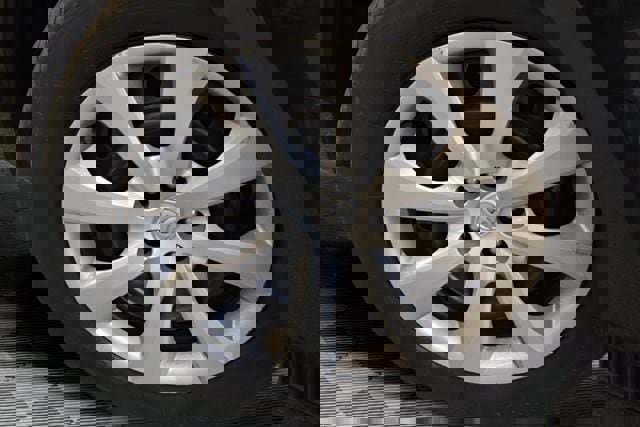 Used 2024 Toyota Corolla LE image 29